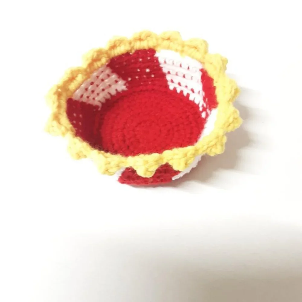 Handmade Crochet Popcorn Coaster Set with Red & White Striped Basket New - Picture 5 of 8